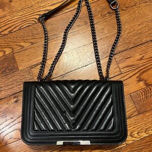 Quilted Black Chain Shoulder Bag